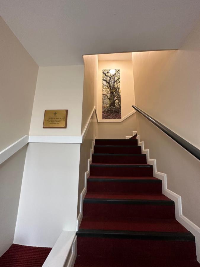 Barchester House Apartments Delux Salisbury Exterior photo
