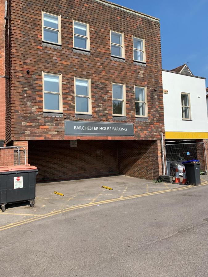 Barchester House Apartments Delux Salisbury Exterior photo